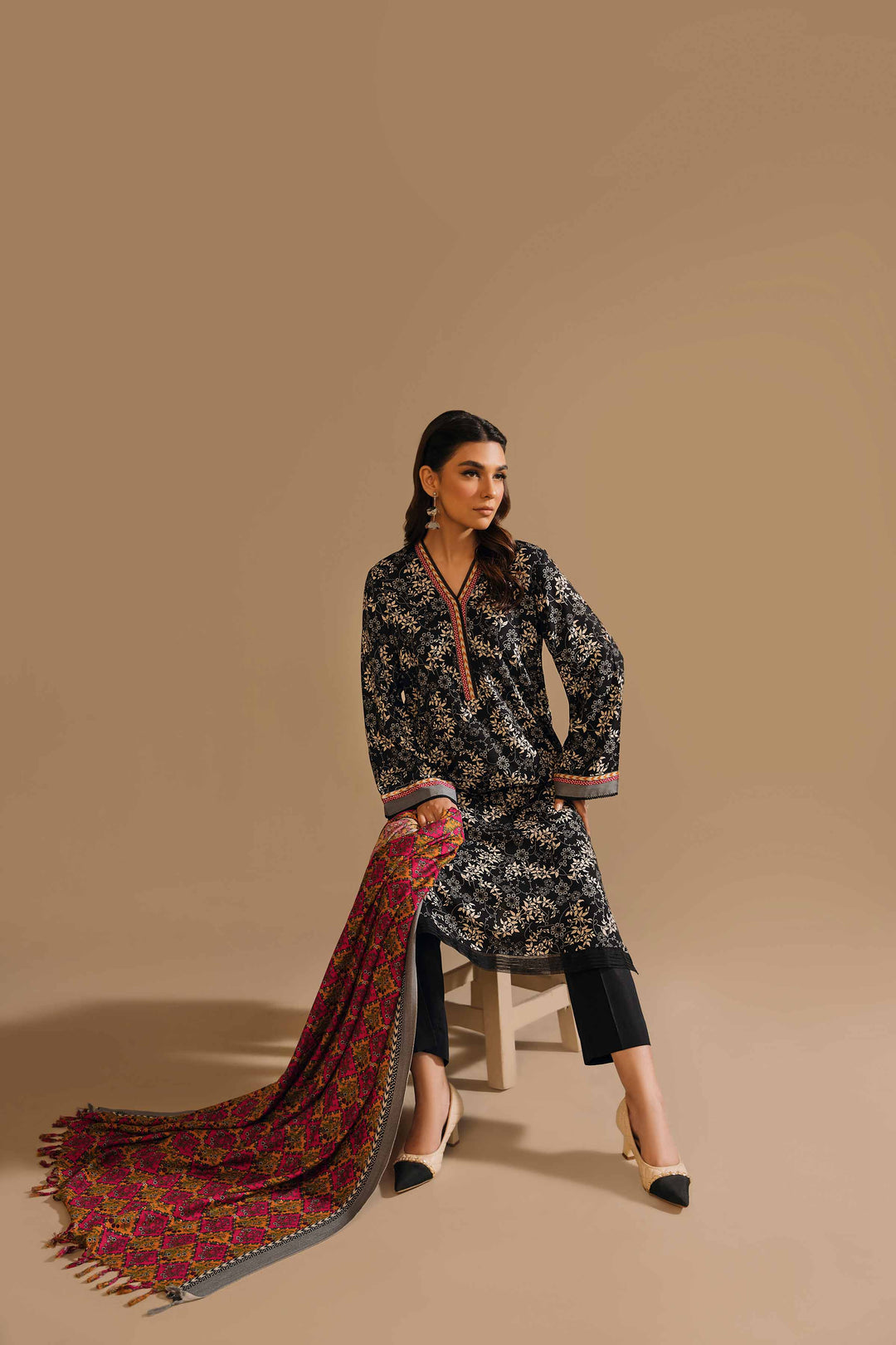 Nishat Linen- 3 Piece - Printed Suit - 42303165-R