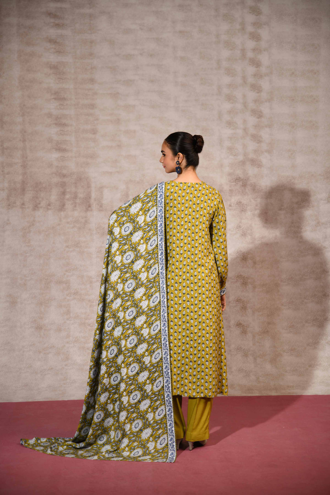 Nishat Linen- 3 Piece - Printed Suit - 42303177-R