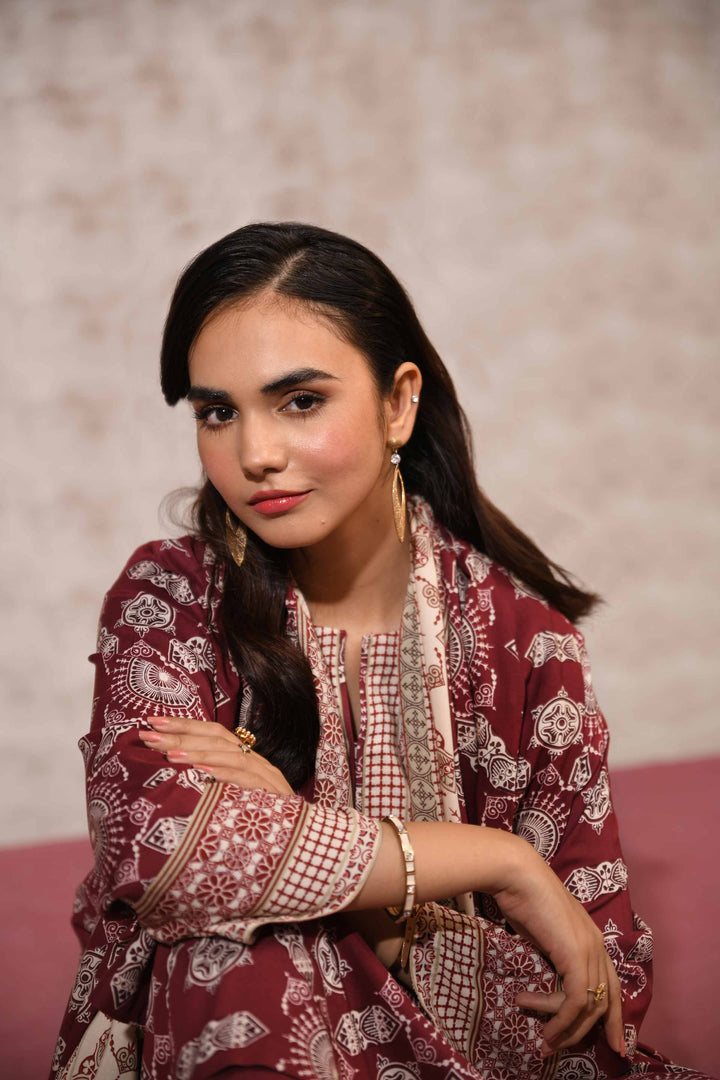 Nishat Linen- 3 Piece - Printed Suit - 42303187-R