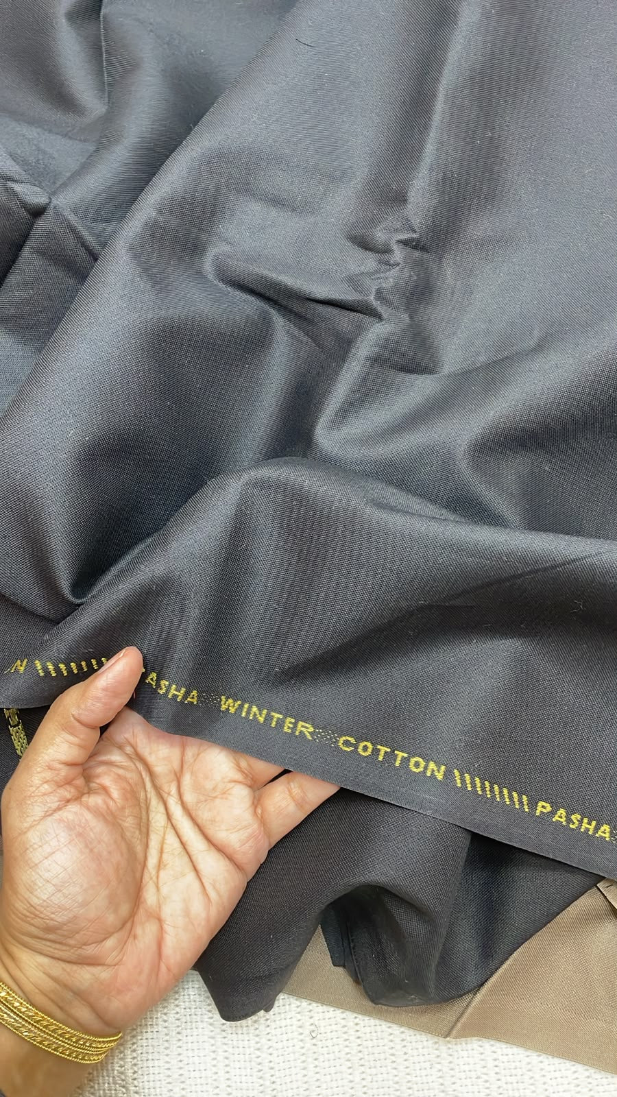 Pasha- Winter Cotton- BLACK