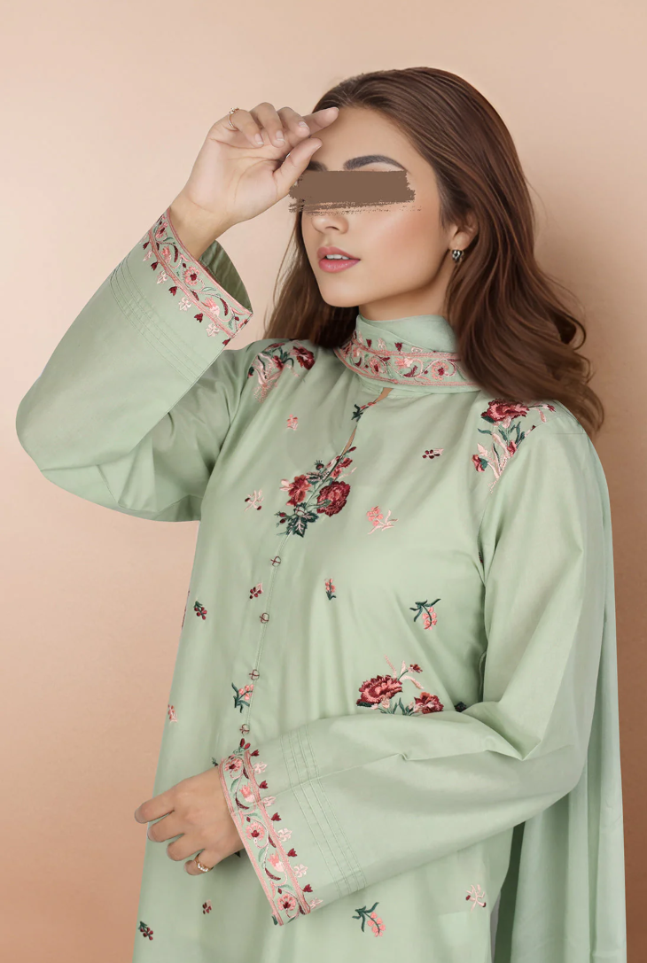 SAYA- Unstitched Printed Embroidered Cambric 3 Piece with Chiffon Dupatta