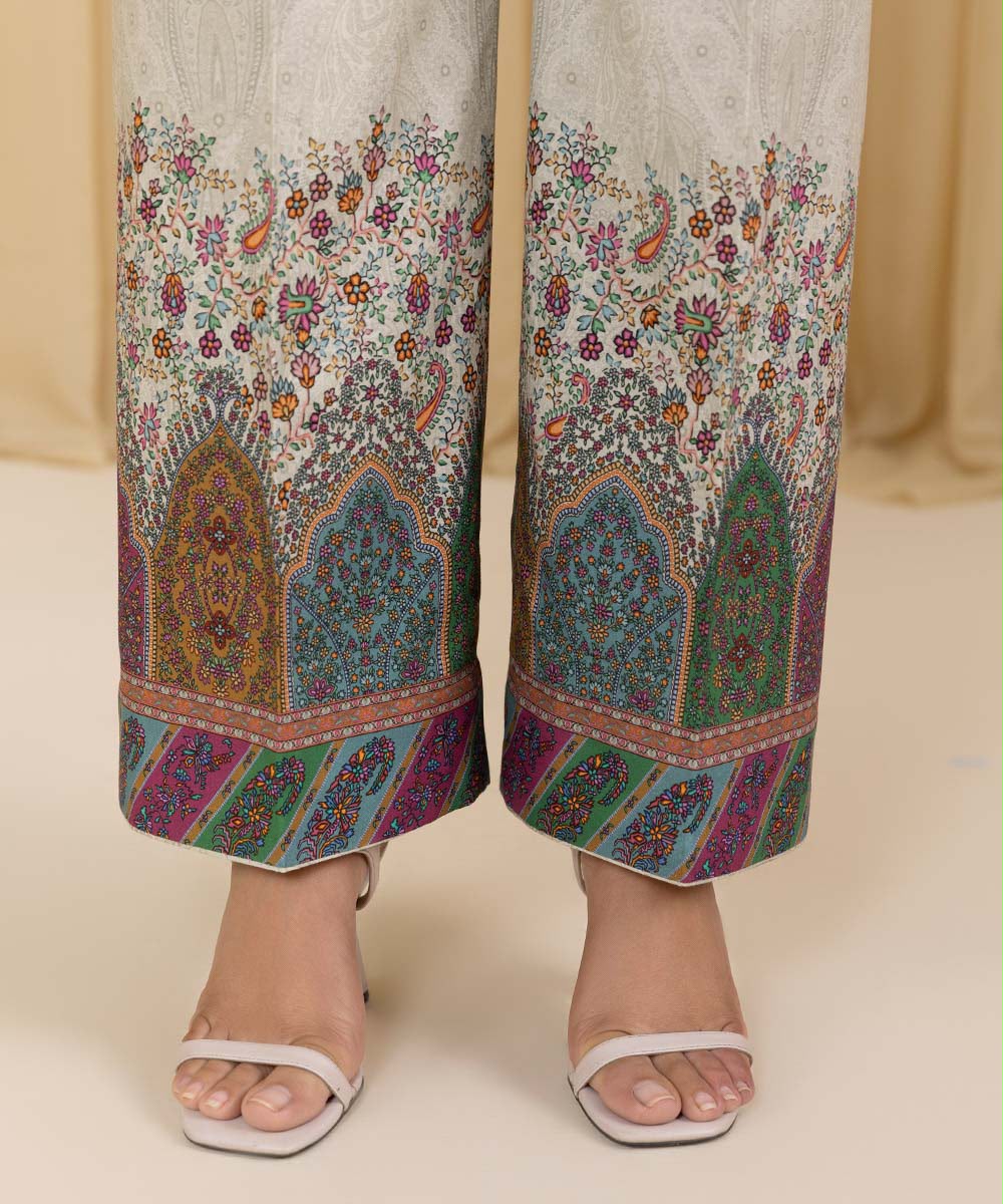 Sapphire- 3 Piece - Luxury Embroidered Lawn Suit