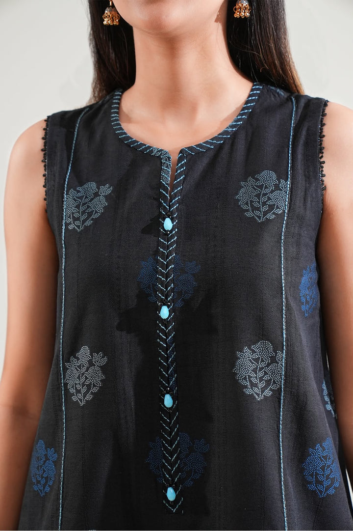 SAYA- Unstitched Printed Embroidered Jacquard 3 Piece