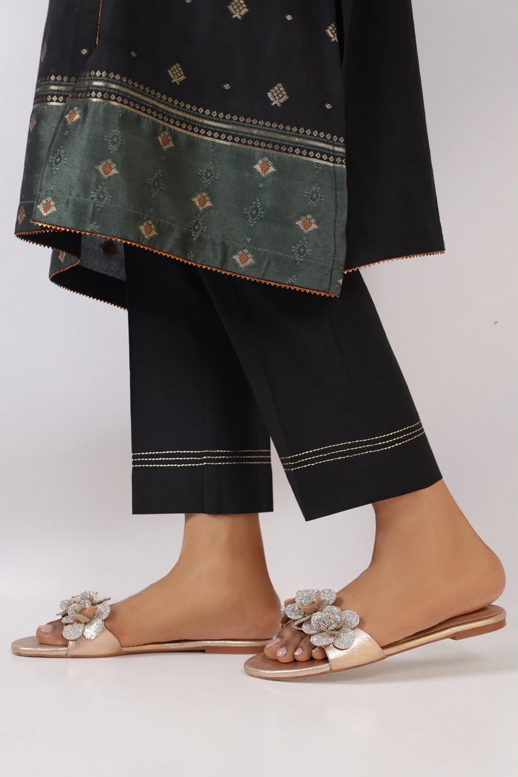 SAYA- Unstitched Printed Embroidered Jacquard 3 Piece