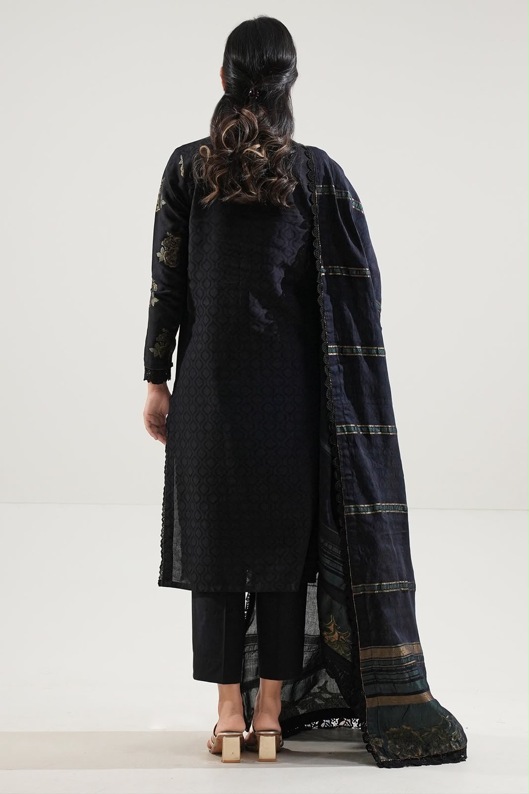 SAYA- Unstitched Printed Embroidered Jacquard 3 Piece