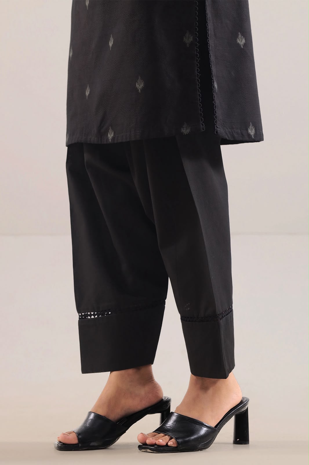 SAYA- Unstitched Printed Embroidered Jacquard 3 Piece