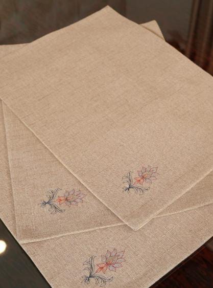Embroidered Linen Home Decor Set – Tissue Box, Table Runner & Table Mat