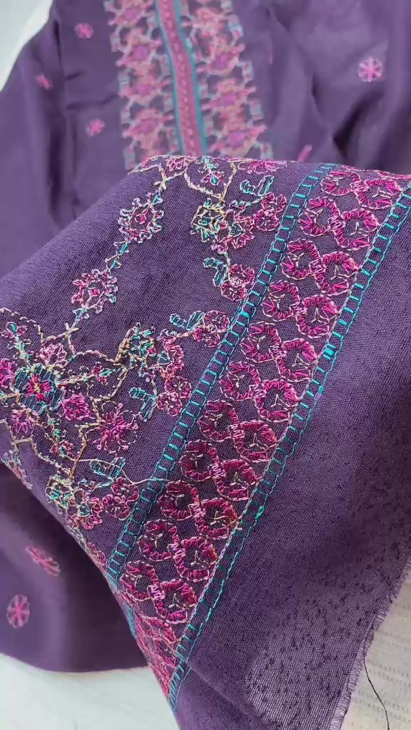 Bareeze Karandi 3pcs with Embroidered Shawl