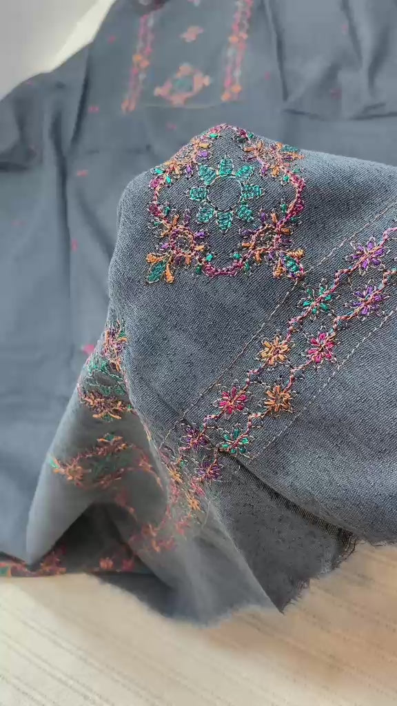 Bareeze Karandi 3pcs with Embroidered Shawl